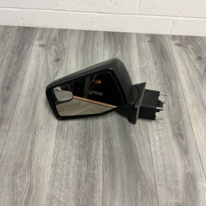2019 - 2024 CHEVY SILVERADO 1500 LEFT / DRIVER SIDE DOOR MIRROR OEM 84823128