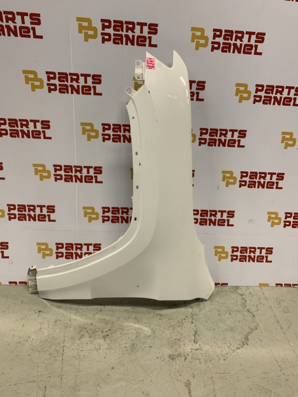 2011 - 2020 JEEP GRAND CHEROKEE DRIVER LH SIDE FENDER WHITE OEM USED 