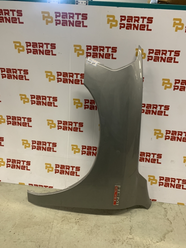 2019 – 2025 RAM 2500 / 3500 DRIVER LH SIDE FENDER PANEL COVER SILVER OEM USED 2019 - 2025 RAM 2500 / 3500 DRIVER LH SIDE FENDER PANEL COVER SILVER OEM USED