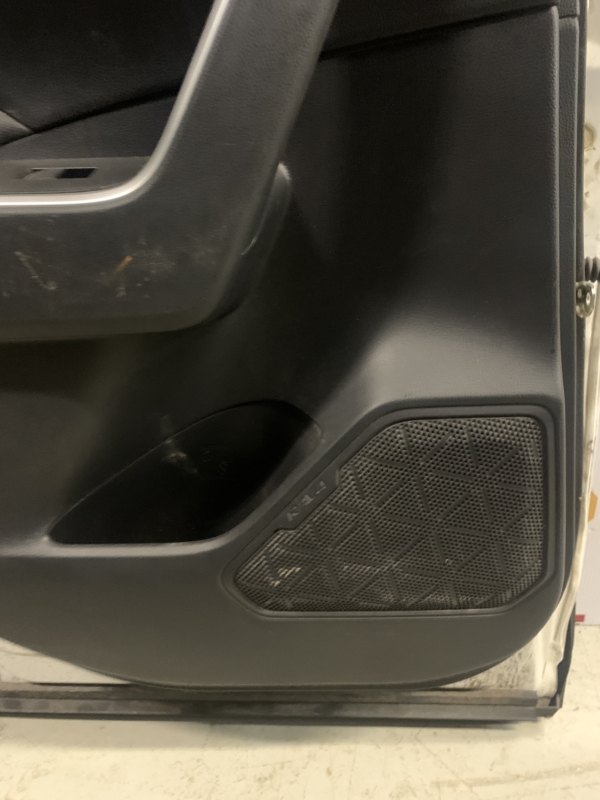 2019 – 2025 TOYOTA RAV4 DRIVER LH REAR DOOR WHITE OEM USED