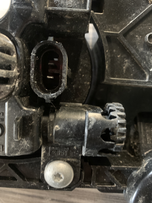 2023 – 2025 FORD F250 F350 LEFT LED FOGLIGHT WITH BRACKET USED OEM PC3B15267B