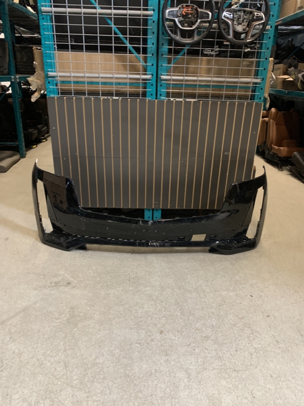 2021 – 2024 CADILLAC ESCALADE FRONT BUMPER COVER OEM USED BLACK 2021 - 2024 CADILLAC ESCALADE FRONT BUMPER COVER OEM USED BLACK