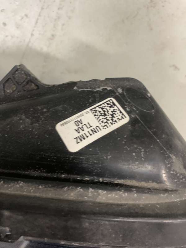 2017 – 2022 HONDA CRV PASSENGER RH SIDE HALOGEN HEADLIGHT OEM USED 2017 – 2022 HONDA CRV PASSENGER RH SIDE HALOGEN HEADLIGHT OEM USED